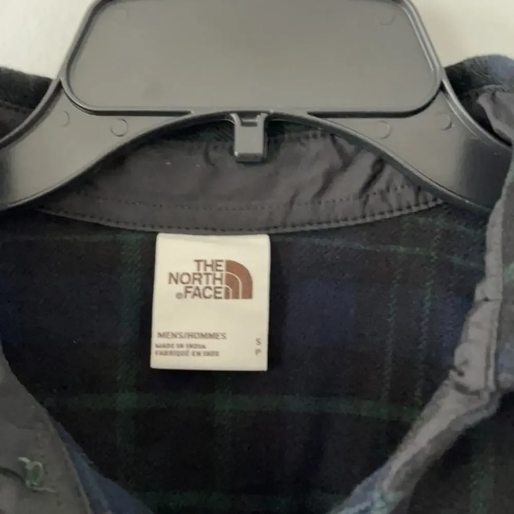 The North Face Twill Shacket Size Small Winter Fall Fashion Cotton Warm Cozy